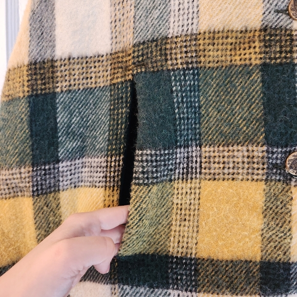 💛💚60's Reversible Cape💚💛 - Picture 5 of 10